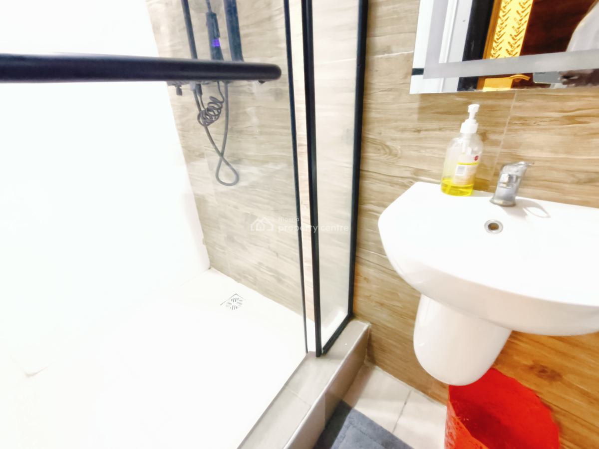 Exquisite 2 Bedroom Apartment, Lekki Phase 1, Lekki Phase 1, Lekki, Lagos, Flat / Apartment Short Let