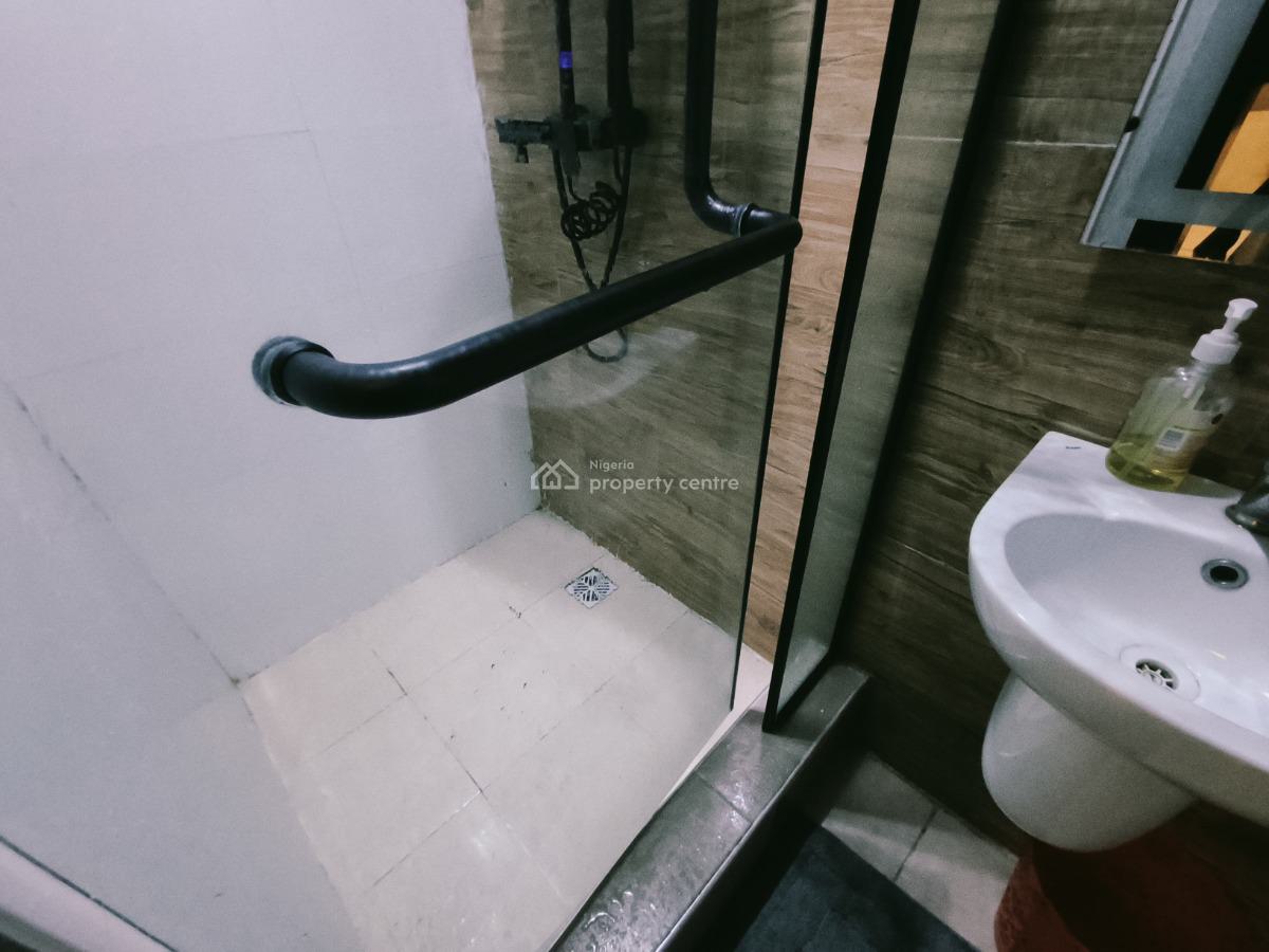 Mini Flat (room & Parlour) Apartment, Lekki Phase 1, Lekki Phase 1, Lekki, Lagos, Mini Flat (room and Parlour) Short Let