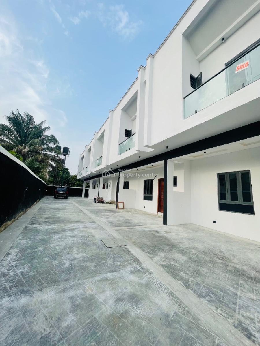 Luxury Three Bedroom Terrace with Excellent Finishing, Sangotedo, Ajah, Lagos, Terraced Duplex for Sale
