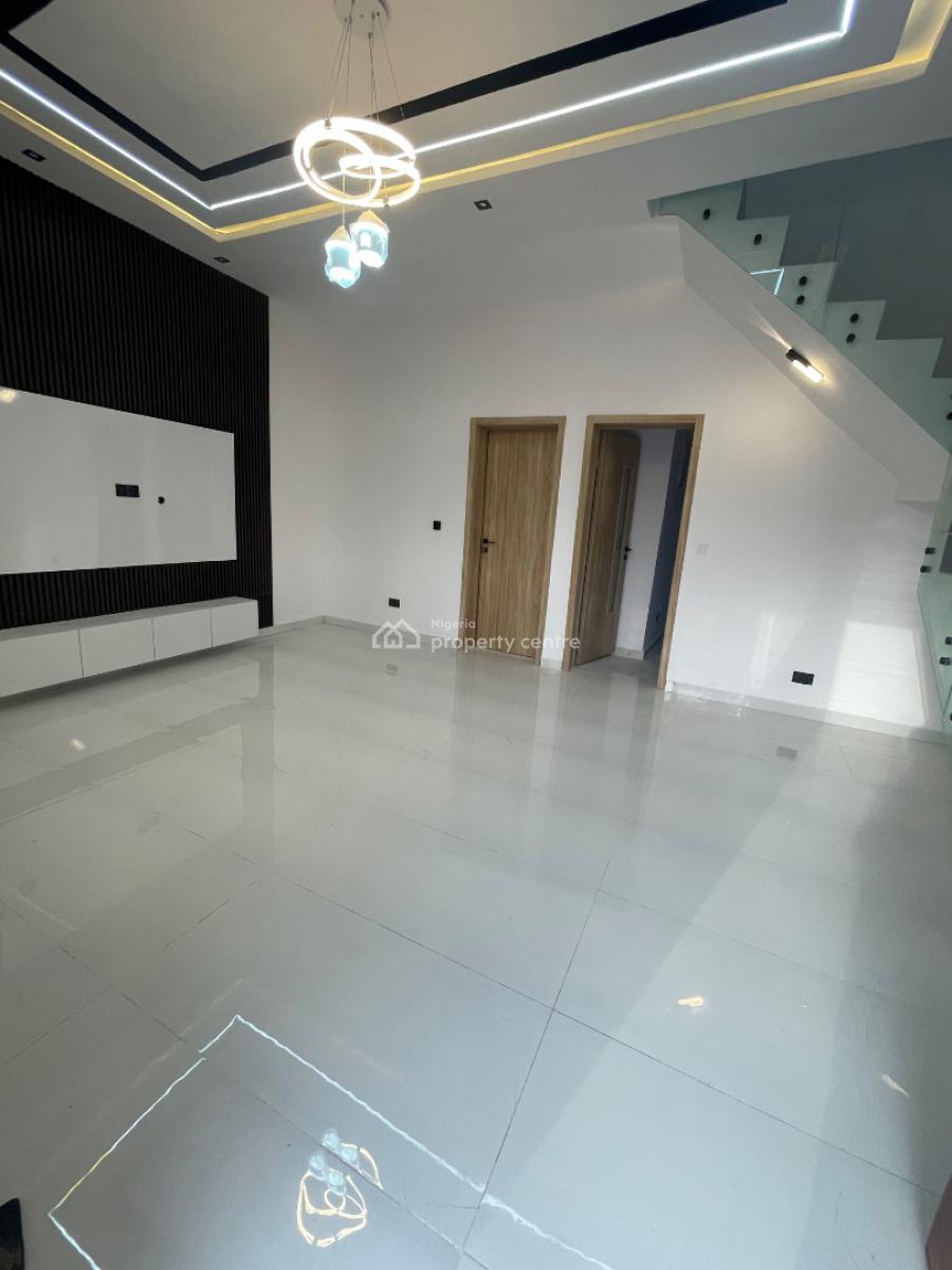Luxury Three Bedroom Terrace with Excellent Finishing, Sangotedo, Ajah, Lagos, Terraced Duplex for Sale