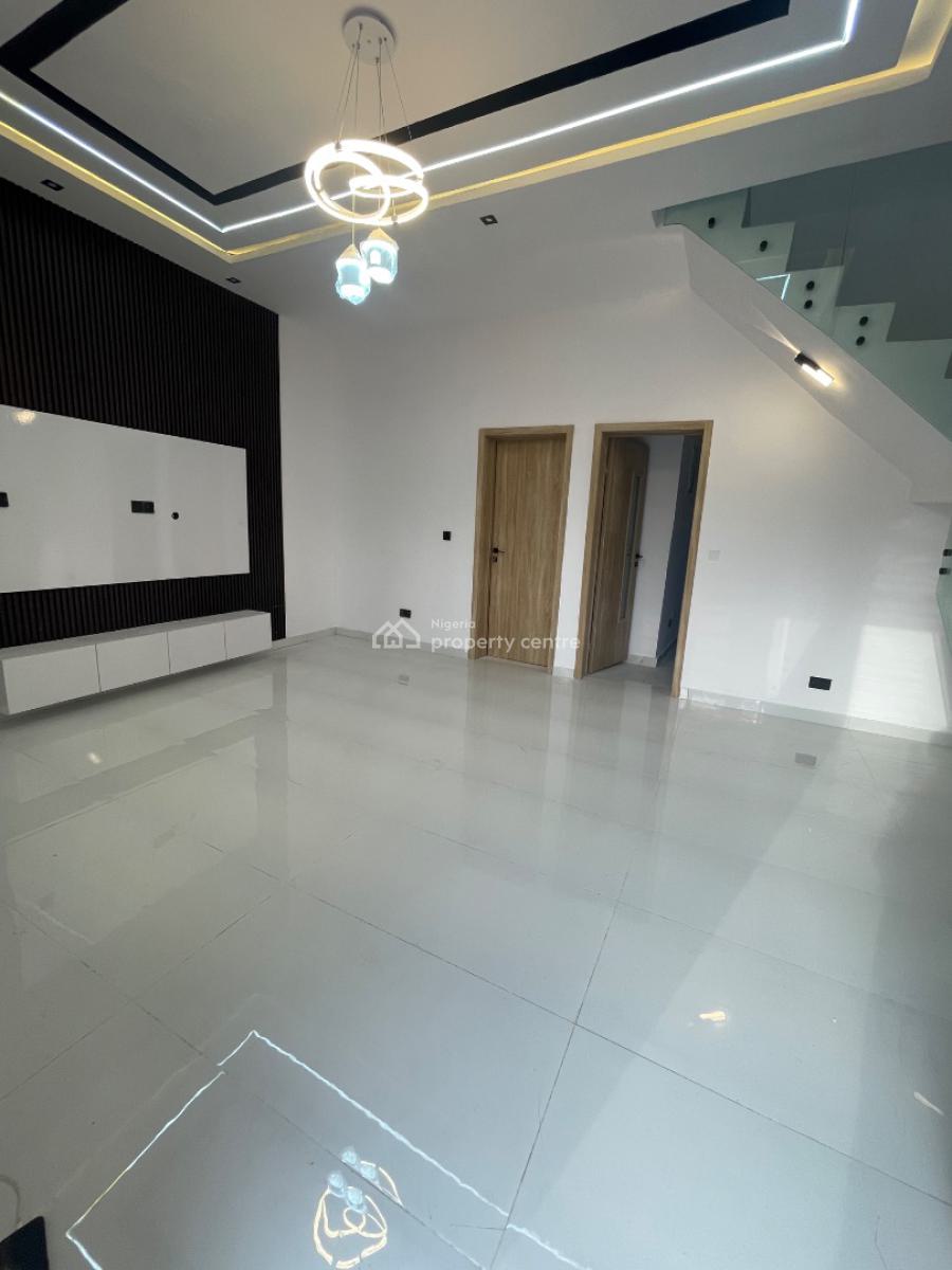 Luxury Three Bedroom Terrace with Excellent Finishing, Sangotedo, Ajah, Lagos, Terraced Duplex for Sale