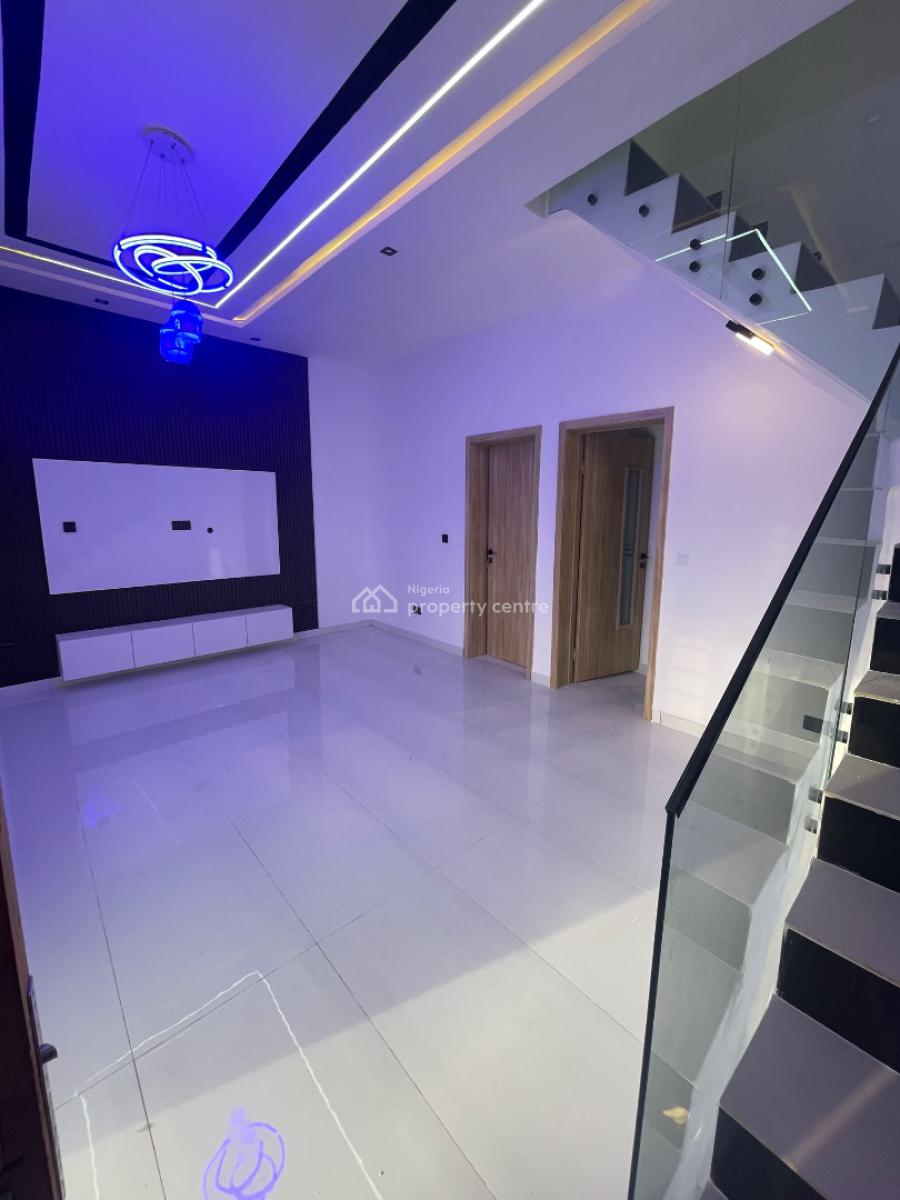 Luxury Three Bedroom Terrace with Excellent Finishing, Sangotedo, Ajah, Lagos, Terraced Duplex for Sale