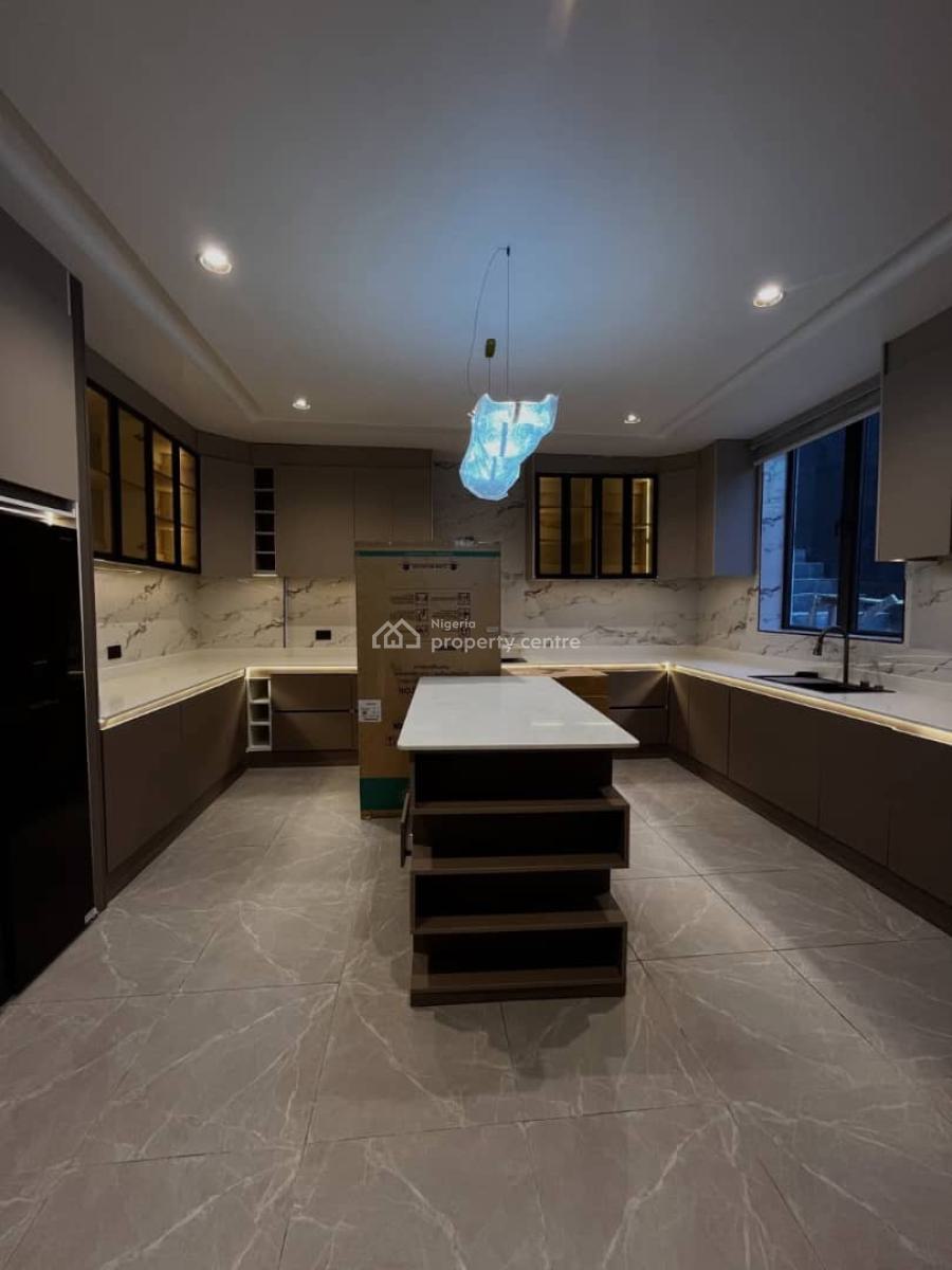 7 Bedroom Detached Duplex, Kado, Abuja, House for Sale