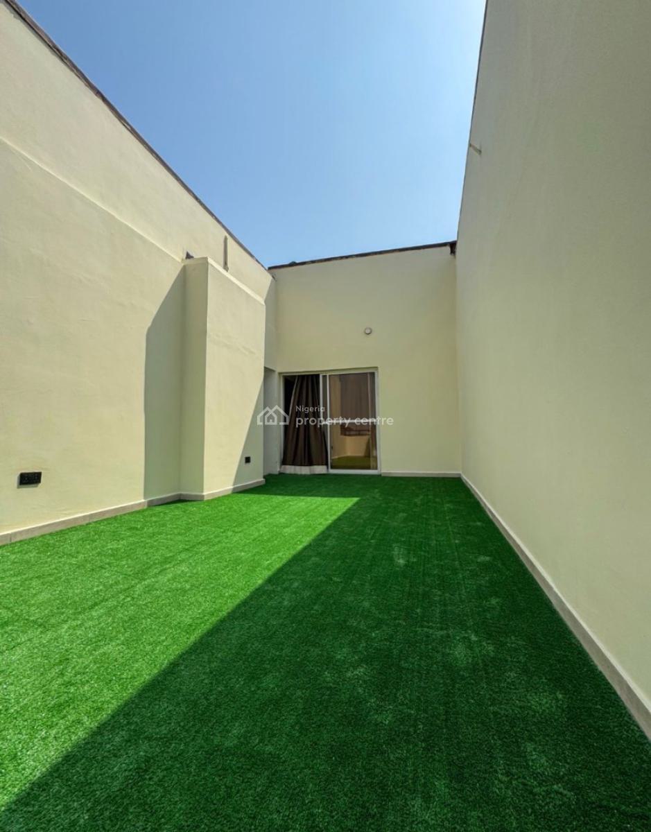 Goose 🪿   *a Spacious Luxury 1 Bedroom Penthouse with 2 Balconies & V, Ikate, Lekki Phase 1, Lekki, Lagos, Detached Duplex Short Let