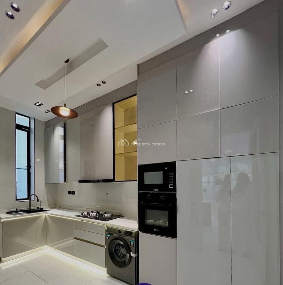 5 Bedroom Fully Detached with 2 Bq, Chevrons, Lekki, Lagos, Detached Duplex for Sale