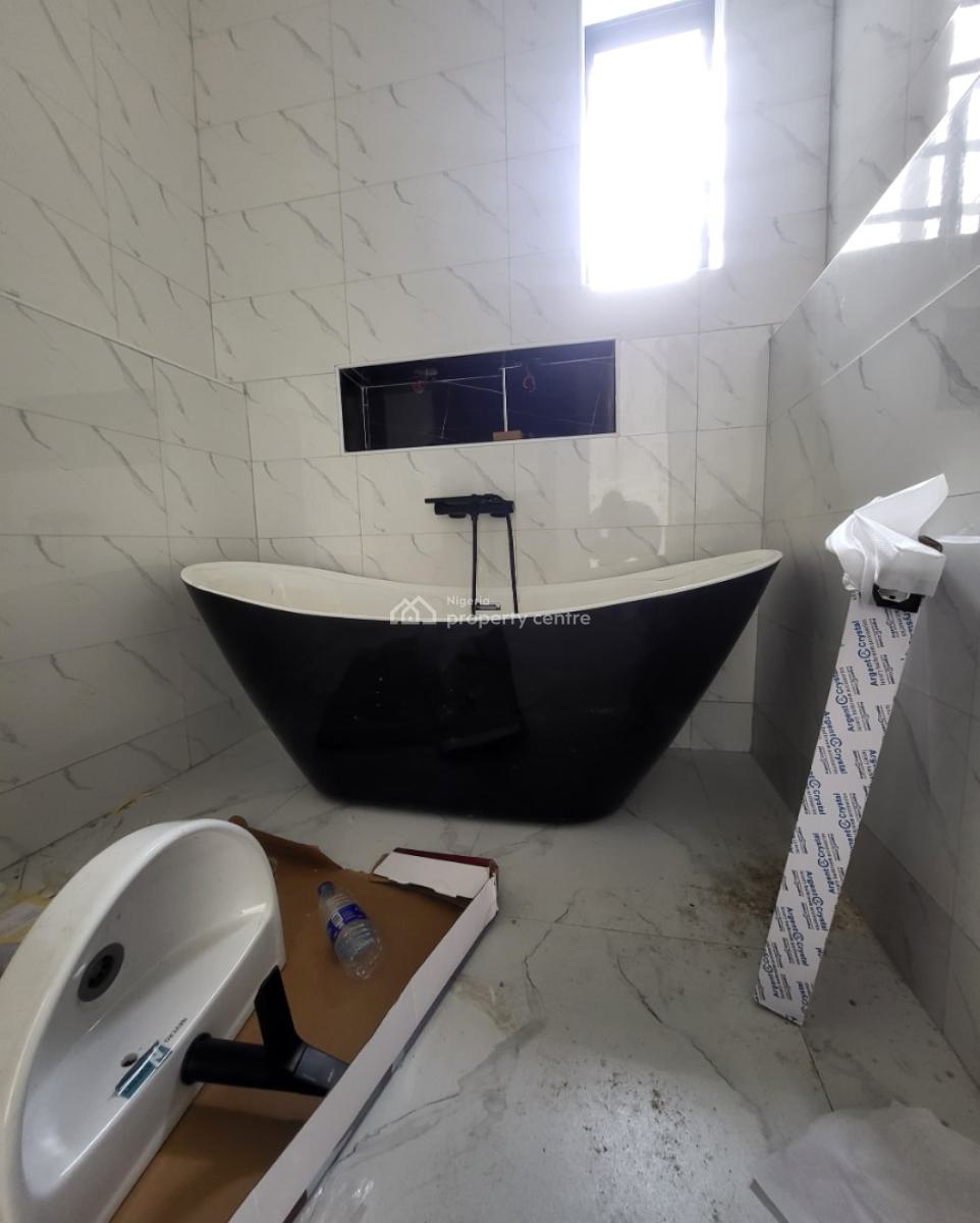 4 Bedrooms Terrace House, Behind Blenco Supermarket, Sangotedo, Ajah, Lagos, Terraced Duplex for Sale