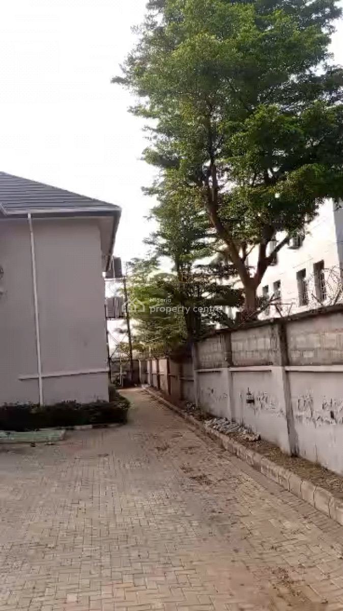 4-bedrooms Duplex, Off 69road, Gwarinpa, Abuja, Detached Duplex for Rent