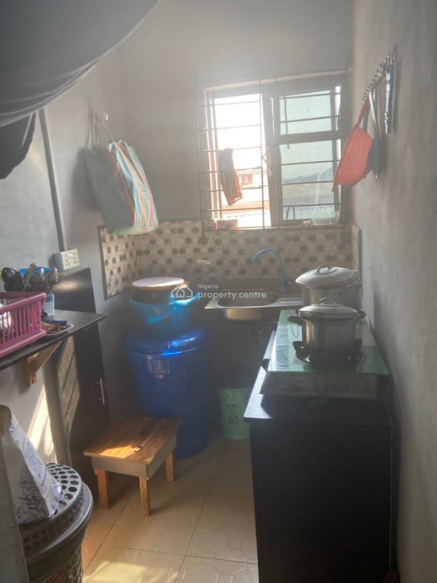Self Contain, Oworonshoki, Bariga, Shomolu, Lagos, Self Contain (single Rooms) for Rent