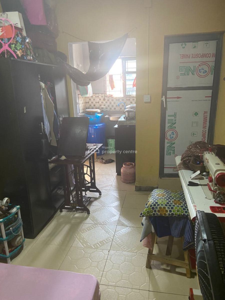 Self Contain, Oworonshoki, Bariga, Shomolu, Lagos, Self Contain (single Rooms) for Rent