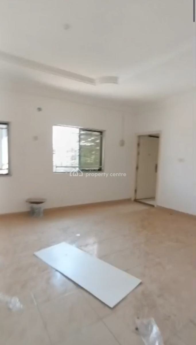 2bedrooms Flat, Tarred Road, Utako, Abuja, Flat / Apartment for Rent