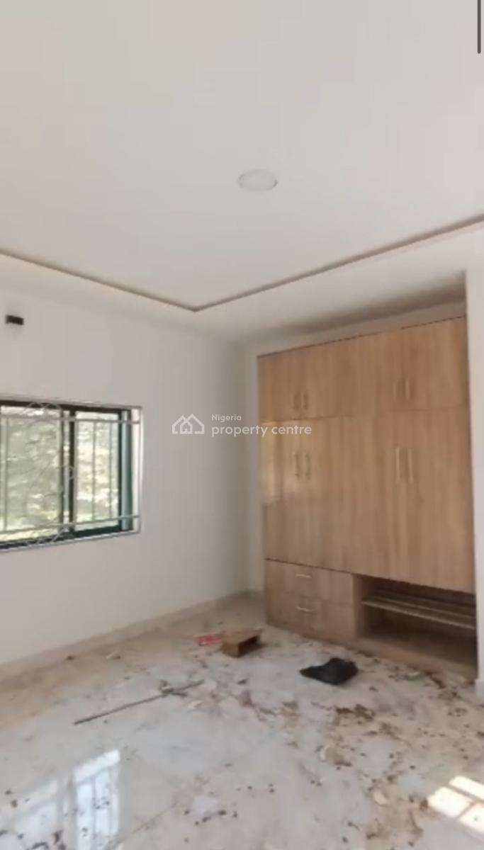 2bedrooms Flat, Tarred Road, Utako, Abuja, Flat / Apartment for Rent