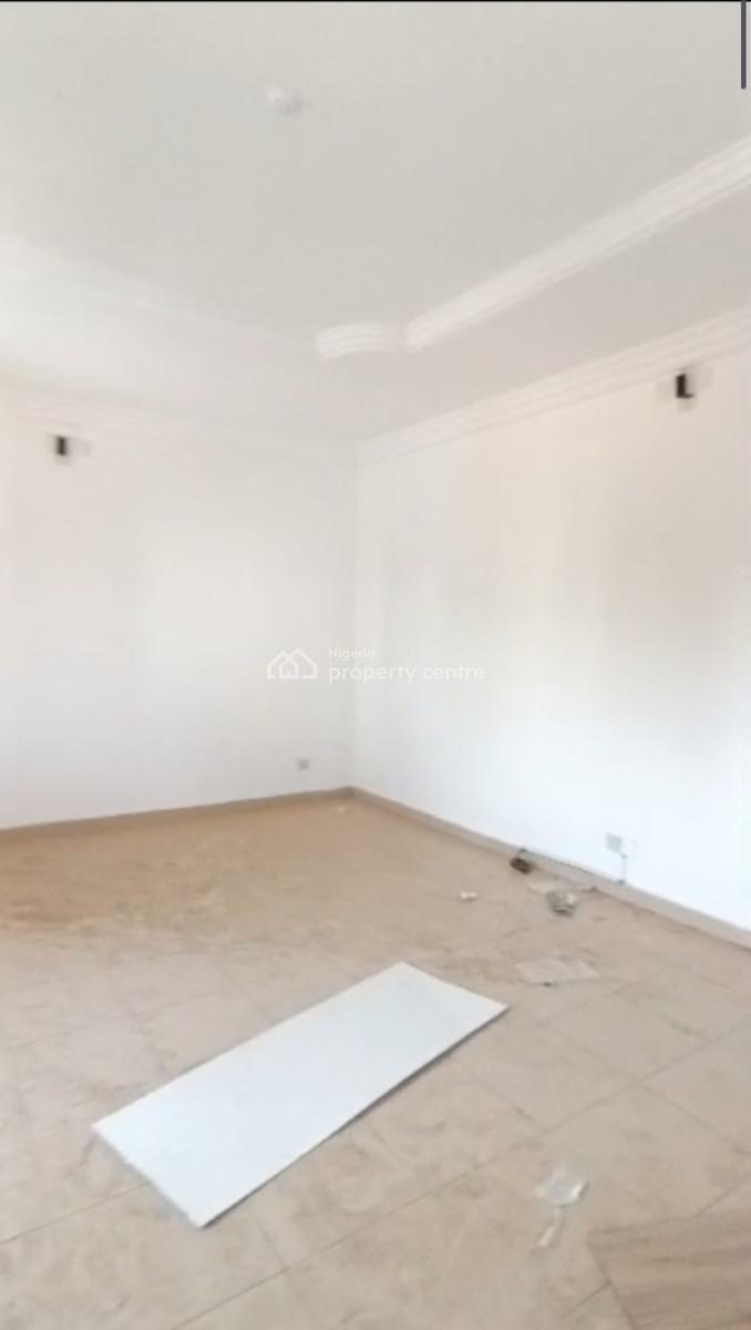 2bedrooms Flat, Tarred Road, Utako, Abuja, Flat / Apartment for Rent