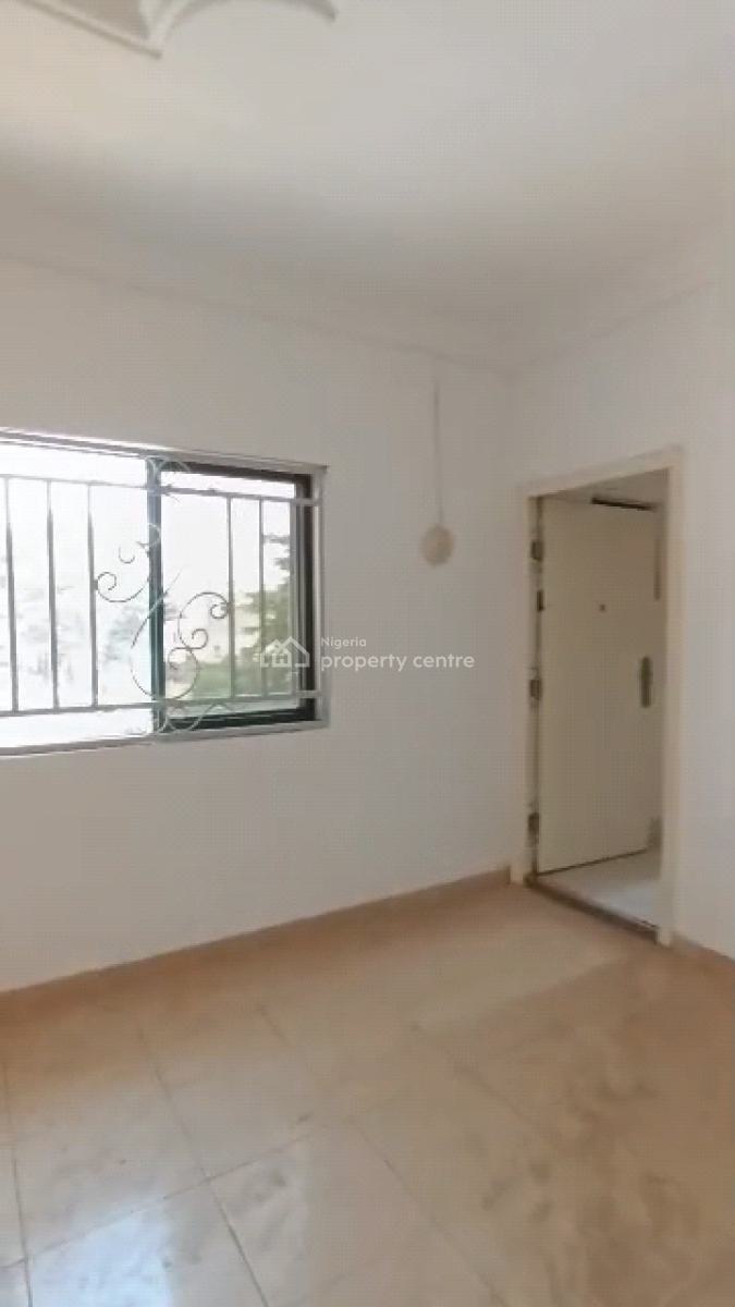2bedrooms Flat, Tarred Road, Utako, Abuja, Flat / Apartment for Rent