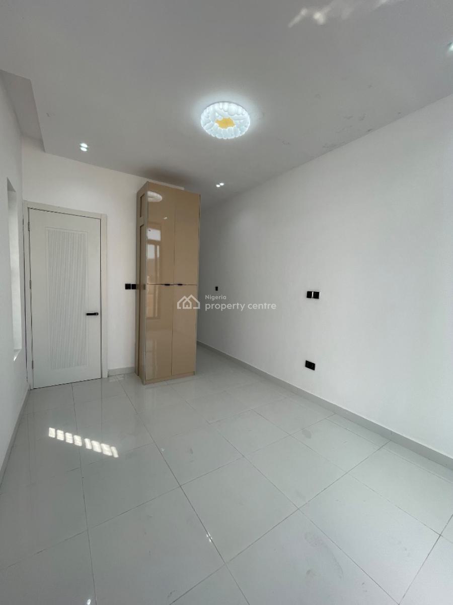 2bedroom Apartment, Ologolo, Lekki, Lagos, Flat / Apartment for Sale