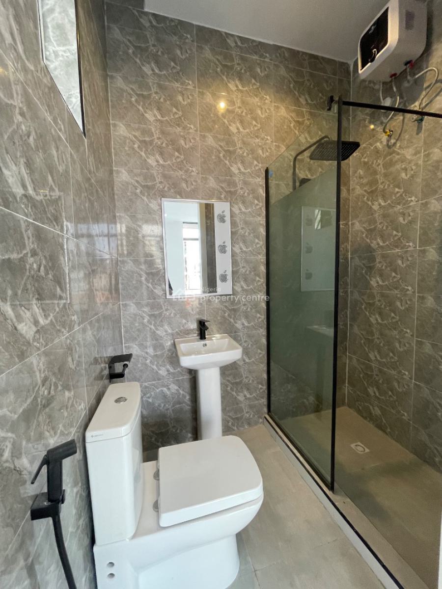 2bedroom Apartment, Ologolo, Lekki, Lagos, Flat / Apartment for Sale