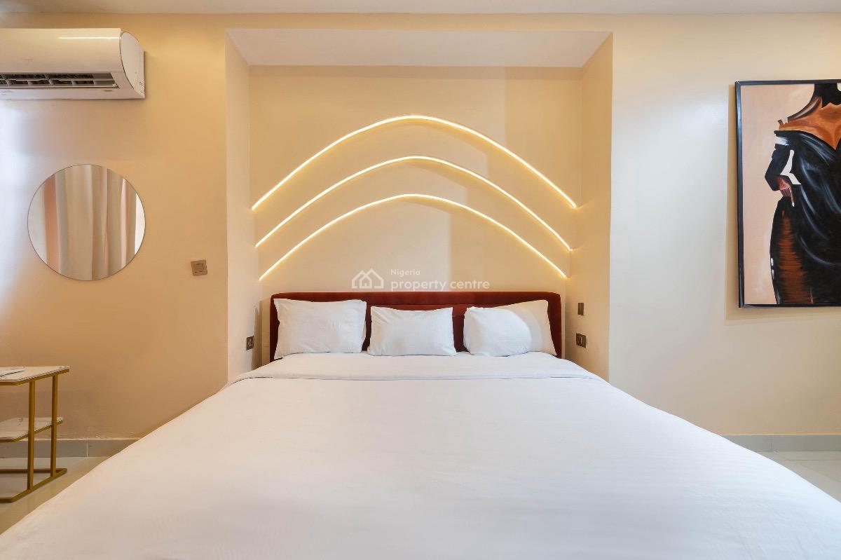 New 3-bedroom Apartment W/wine Bar, Indoor Treadmill, Access to Pool/t, Victoria Island (vi), Lagos, Flat / Apartment Short Let