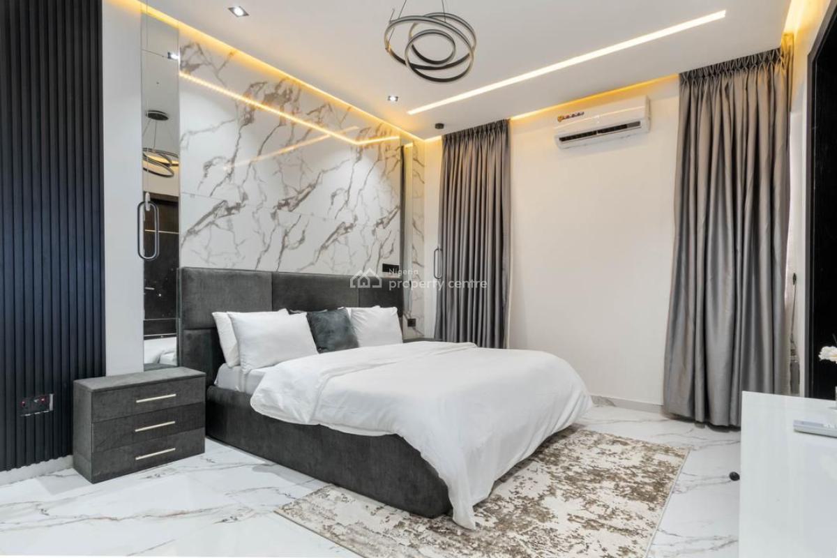 Venita; Newly Improved 2-bedroom W/private Cinema & X-box Now Availabl, Lekki Phase 1, Lekki, Lagos, Flat / Apartment Short Let