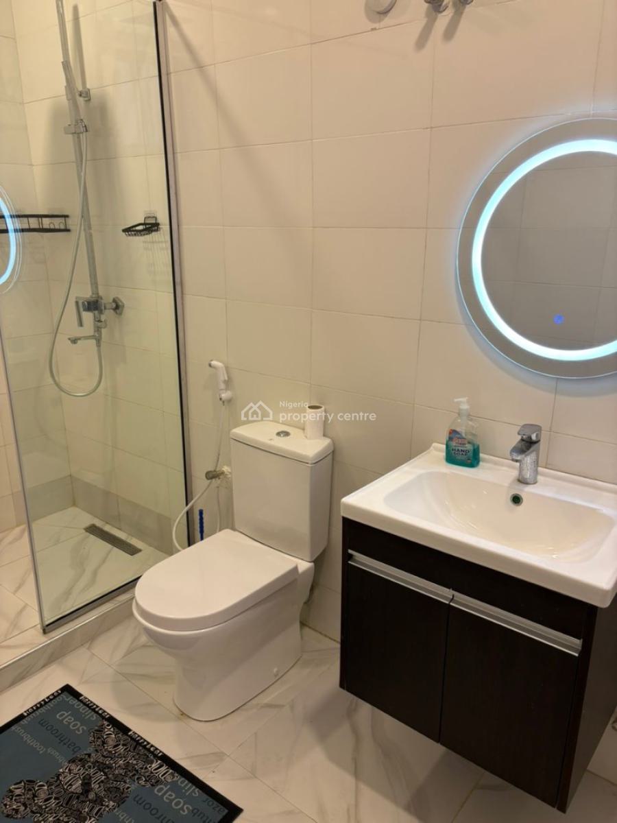 Luxury 2 Bedroom Apartment, with a Swimming Pool and a Gym. Lekki Ph, Lekki Phase 1, Lekki, Lagos, House Short Let