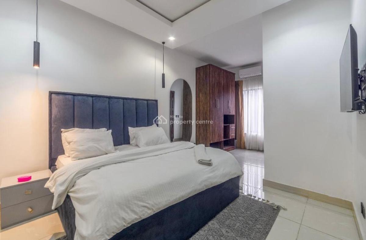 Very Neat Morden Day 2 Bedroom Apartment with Water View and Ikoyi Lin, Lekki Phase 1, Lekki, Lagos, Flat / Apartment Short Let