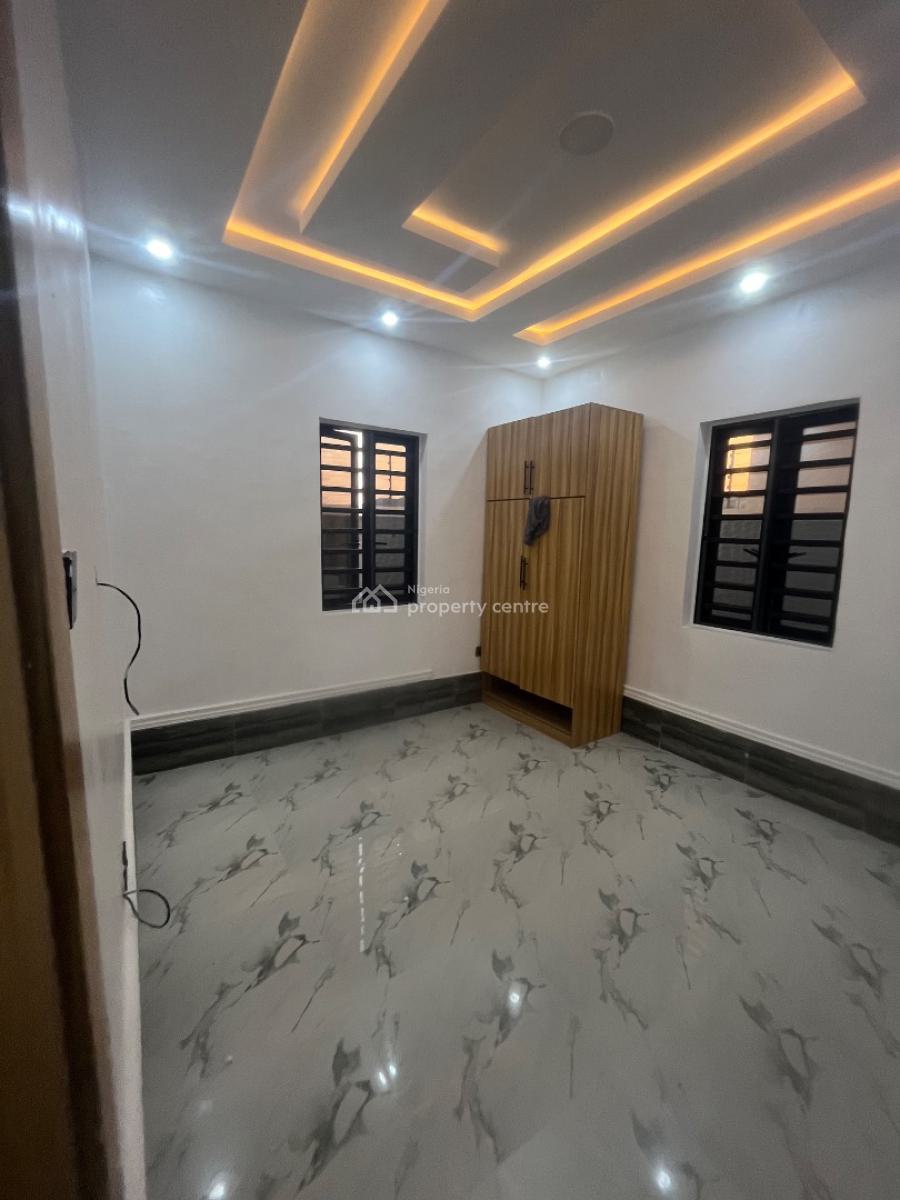 Luxury Beautiful 2 Bedroom Flat with Ac Downstairs, Lekki Scheme 2, Ajah, Lagos, Flat / Apartment for Rent