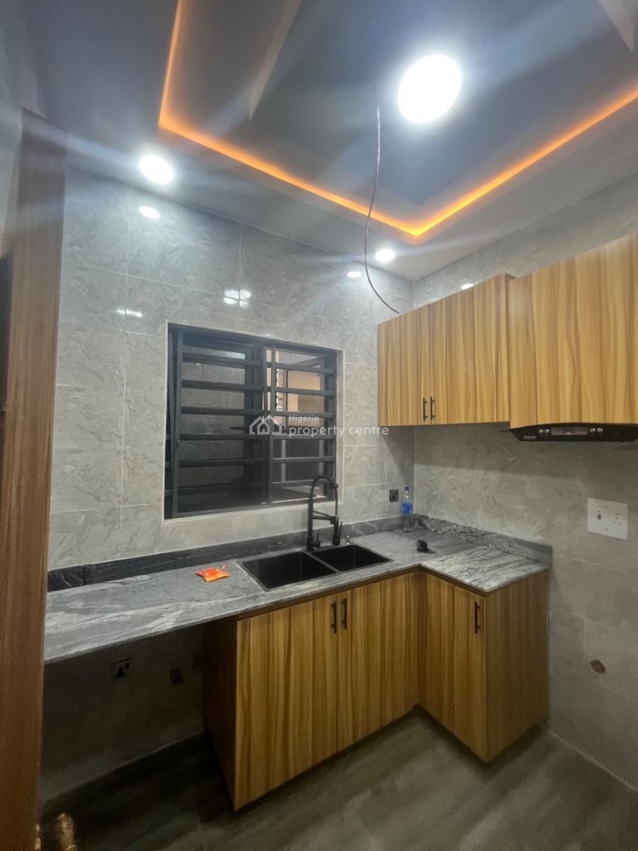 Luxury Beautiful 2 Bedroom Flat with Ac Downstairs, Lekki Scheme 2, Ajah, Lagos, Flat / Apartment for Rent