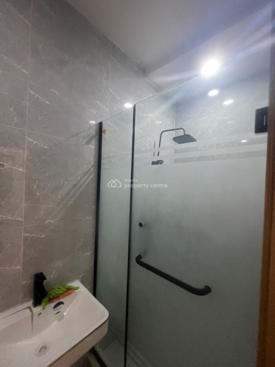 Luxury Beautiful 2 Bedroom Flat with Ac Downstairs, Lekki Scheme 2, Ajah, Lagos, Flat / Apartment for Rent