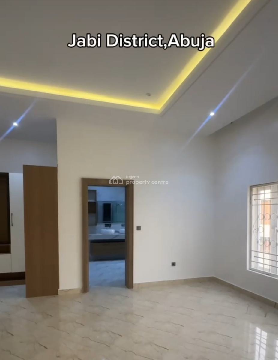 7 Bedroom with 5 Bq on 1500sqm Land Size, Jabi, Abuja, Detached Duplex for Sale
