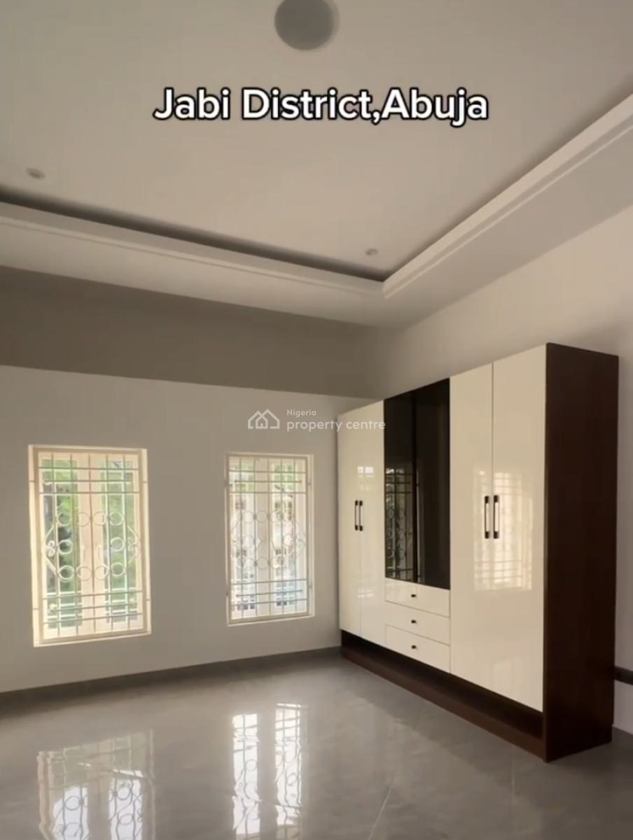 7 Bedroom with 5 Bq on 1500sqm Land Size, Jabi, Abuja, Detached Duplex for Sale