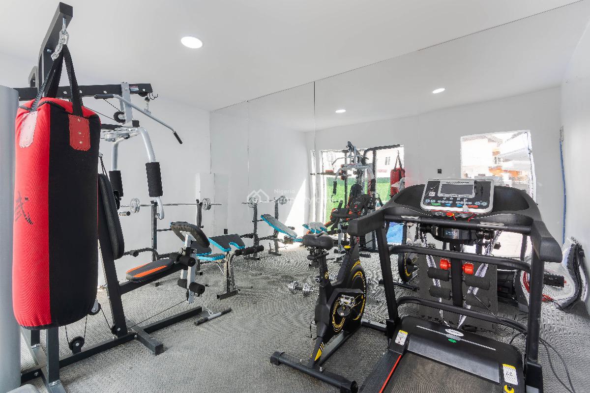 Lux Studio with Bathub, Pool and Gym, Five Street Estate, Lekki Phase 2, Lekki, Lagos, Flat / Apartment Short Let