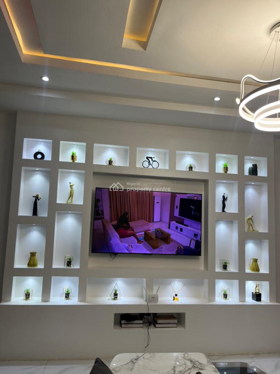 Luxury 3 Bedrooms Apartment with Snooker, Table Tennis, Palm Height, Airport Road, Lugbe District, Abuja, Detached Bungalow Short Let