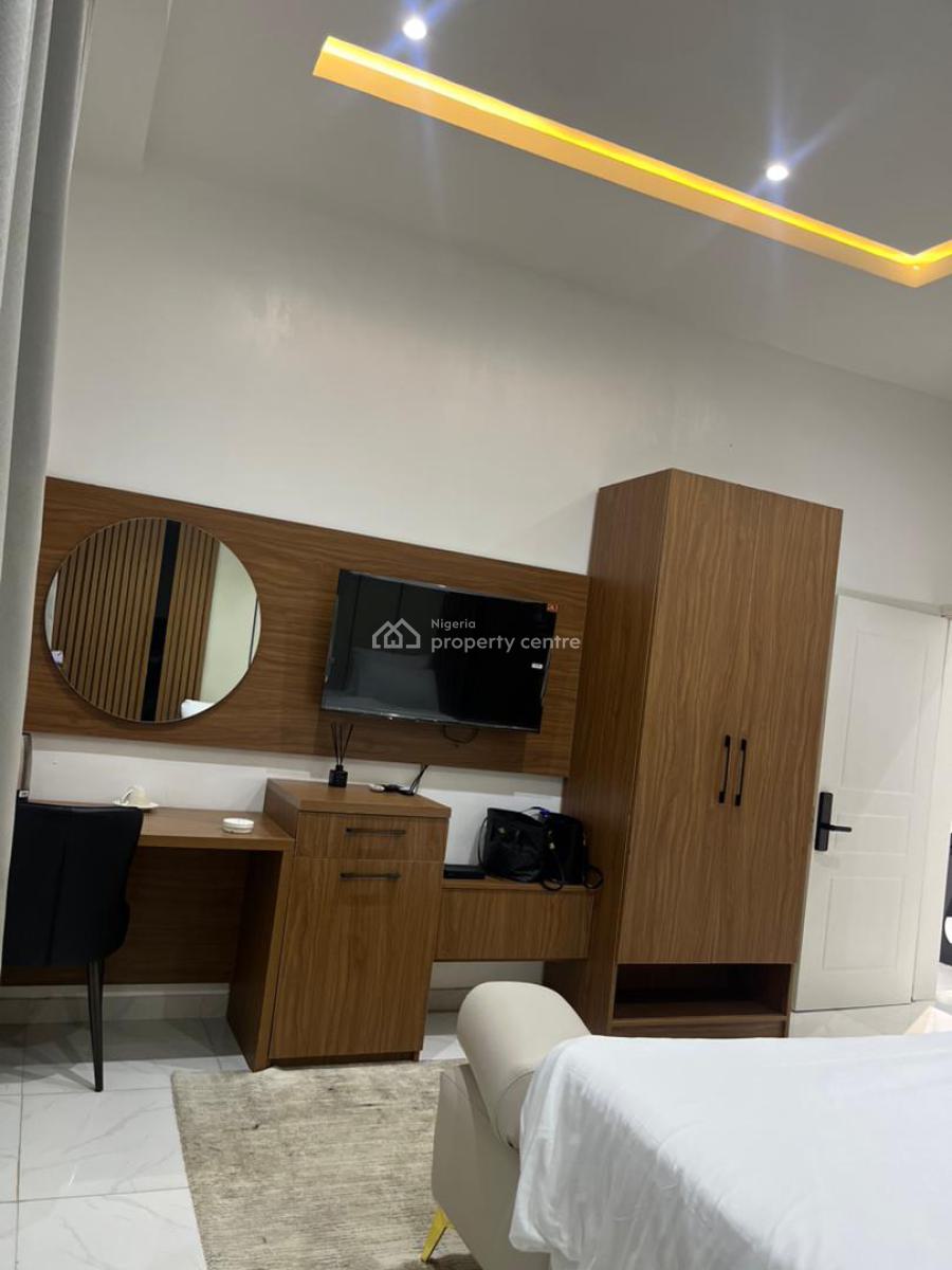 Luxury 3 Bedrooms Apartment with Snooker, Table Tennis, Palm Height, Airport Road, Lugbe District, Abuja, Detached Bungalow Short Let