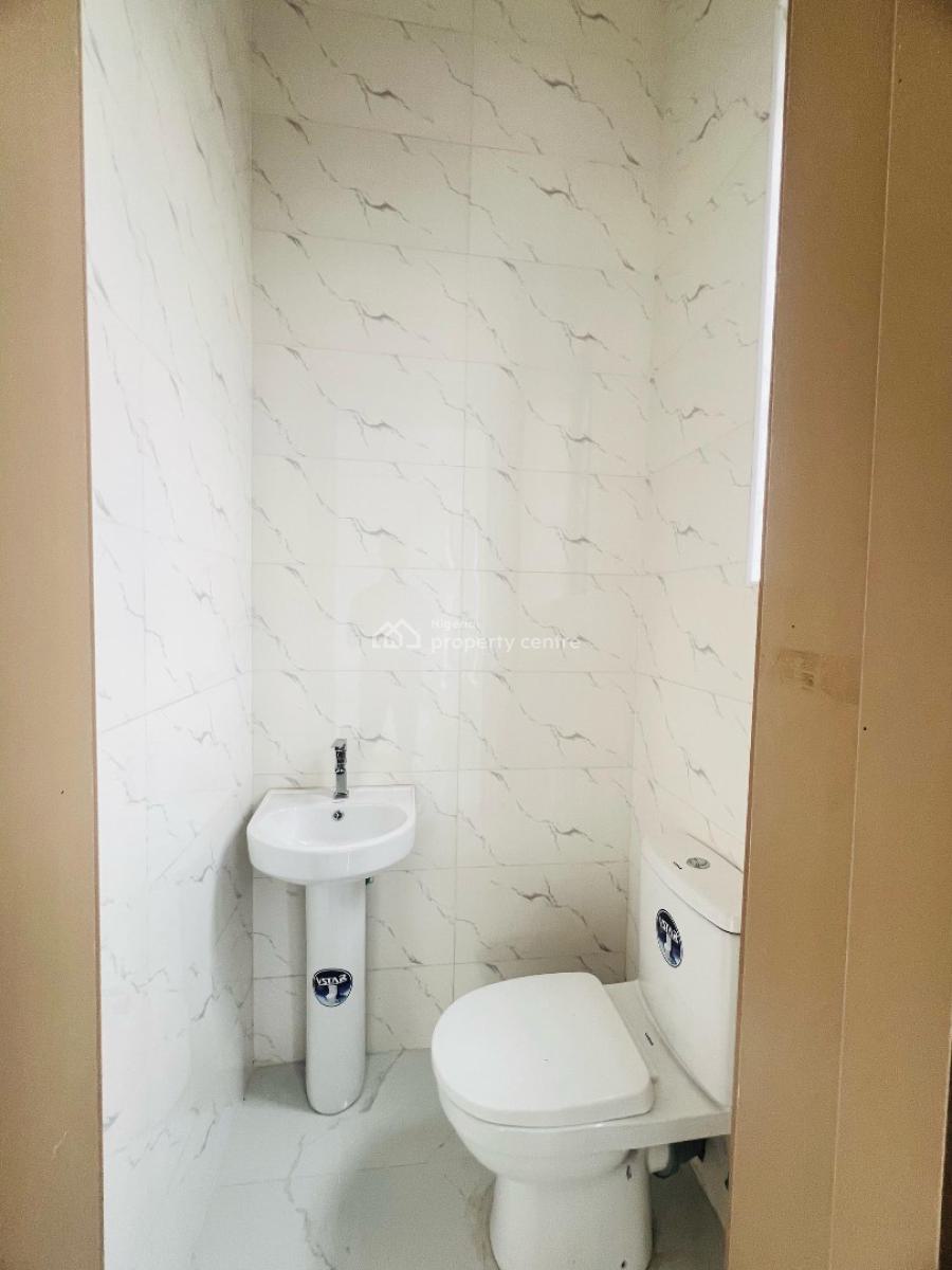 Alluring 3 Bedroom Apartment in a Serene Neighborhood, Ikeja Lagos, Omole Phase 1, Ikeja, Lagos, Terraced Duplex for Sale