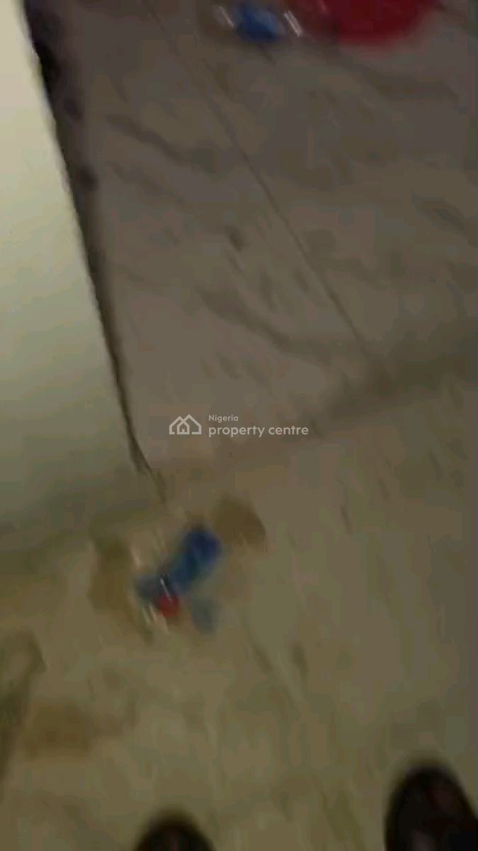 a Very Spacious Room Self Contain, Adekunle, Yaba, Lagos, Self Contain (single Rooms) for Rent