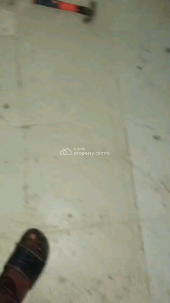 a Very Spacious Room Self Contain, Adekunle, Yaba, Lagos, Self Contain (single Rooms) for Rent