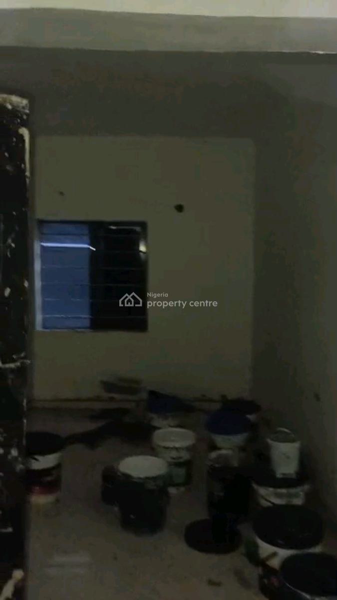 a Very Spacious Room Self Contain, Adekunle, Yaba, Lagos, Self Contain (single Rooms) for Rent