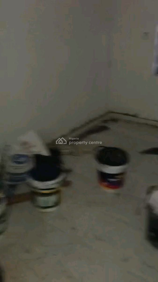 a Very Spacious Room Self Contain, Adekunle, Yaba, Lagos, Self Contain (single Rooms) for Rent