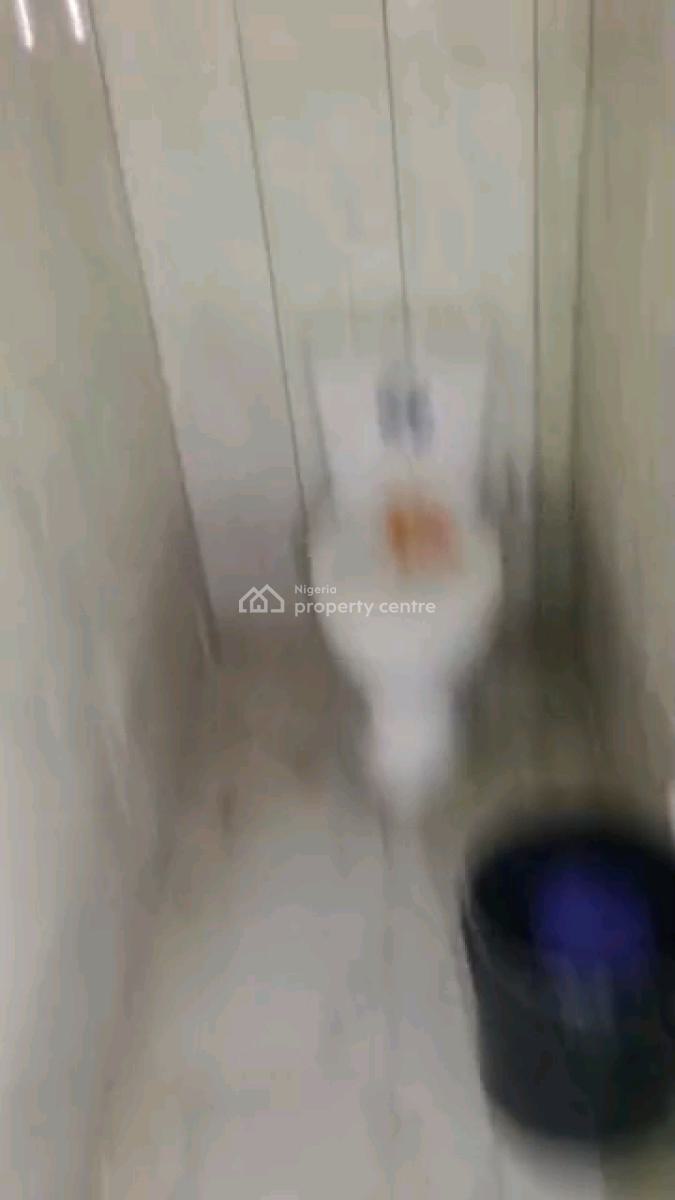 a Very Spacious Room Self Contain, Adekunle, Yaba, Lagos, Self Contain (single Rooms) for Rent