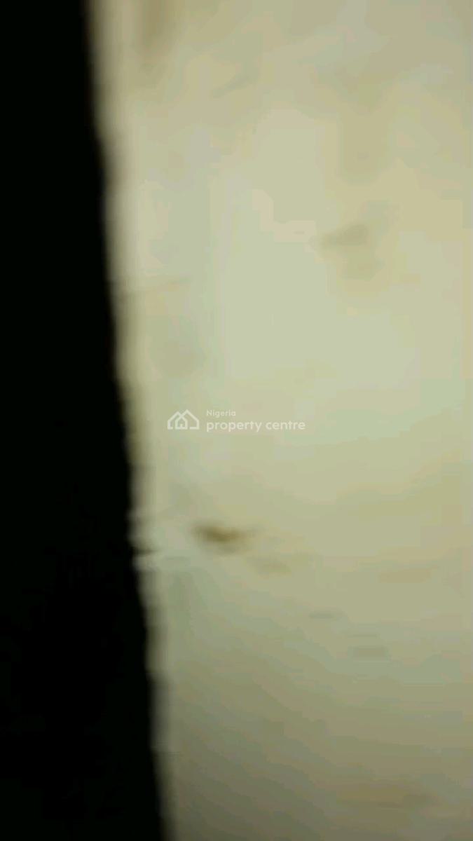 a Very Spacious Room Self Contain, Adekunle, Yaba, Lagos, Self Contain (single Rooms) for Rent