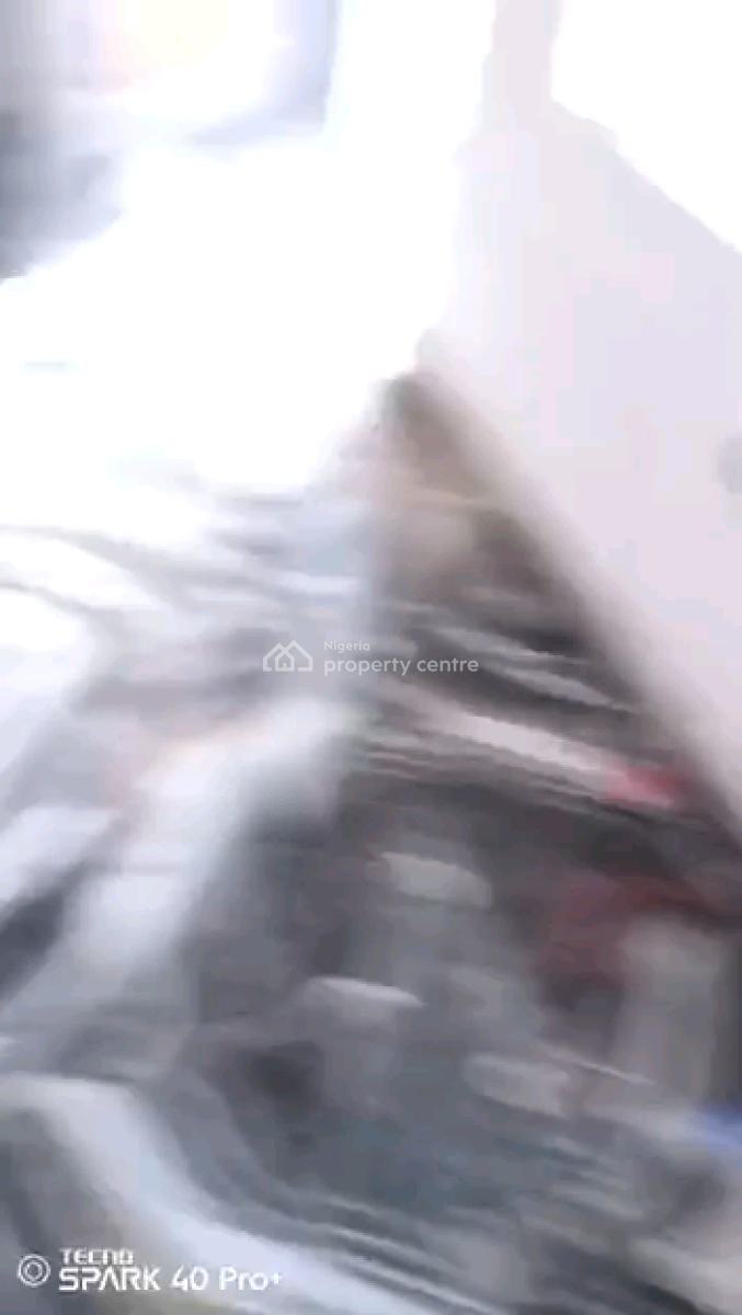 a Specious 2 Bedroom Flat, All Rooms En-suilt,, Abiodun, Ojodu Berger, Ojodu, Lagos, Flat / Apartment for Rent