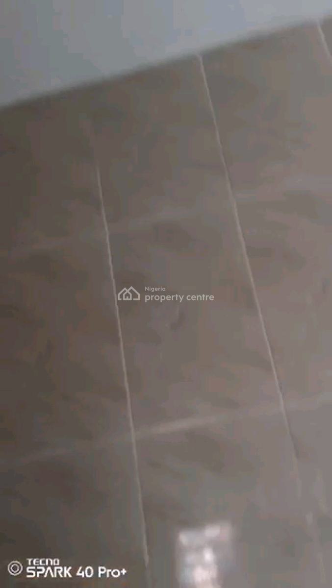 a Specious 2 Bedroom Flat, All Rooms En-suilt,, Abiodun, Ojodu Berger, Ojodu, Lagos, Flat / Apartment for Rent