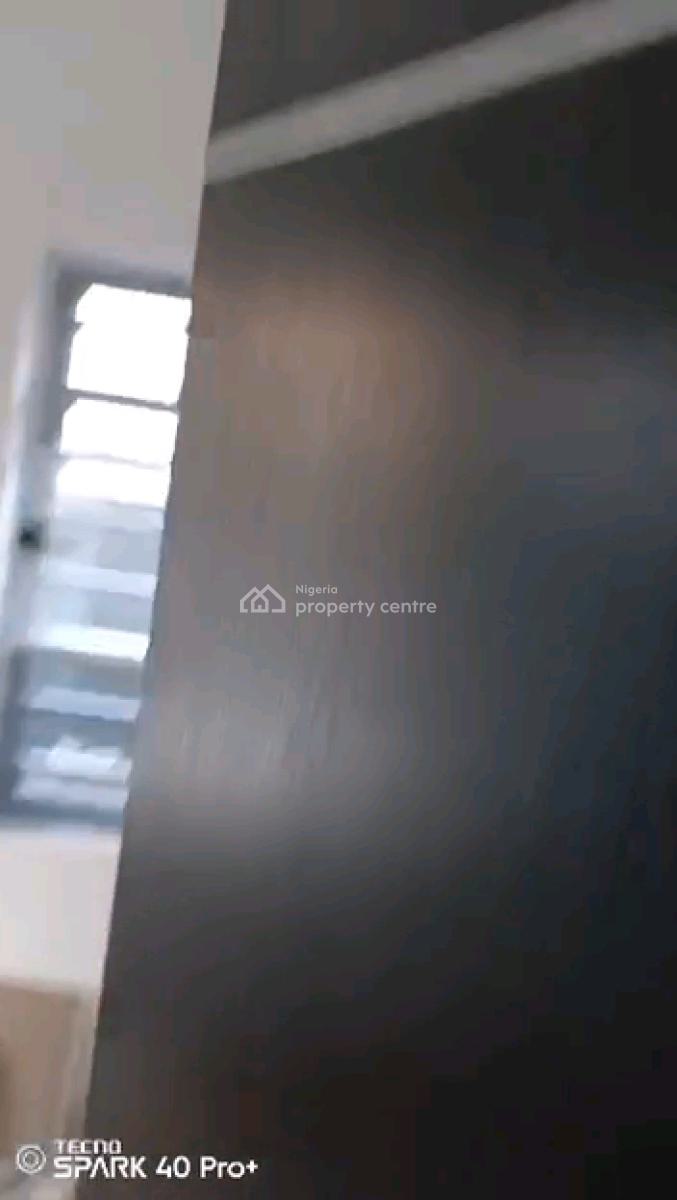 a Specious 2 Bedroom Flat, All Rooms En-suilt, Abiodun, Ojodu Berger, Ojodu, Lagos, Flat / Apartment for Rent