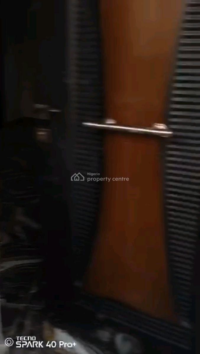 a Specious 2 Bedroom Flat, All Rooms En-suilt, Abiodun, Ojodu Berger, Ojodu, Lagos, Flat / Apartment for Rent