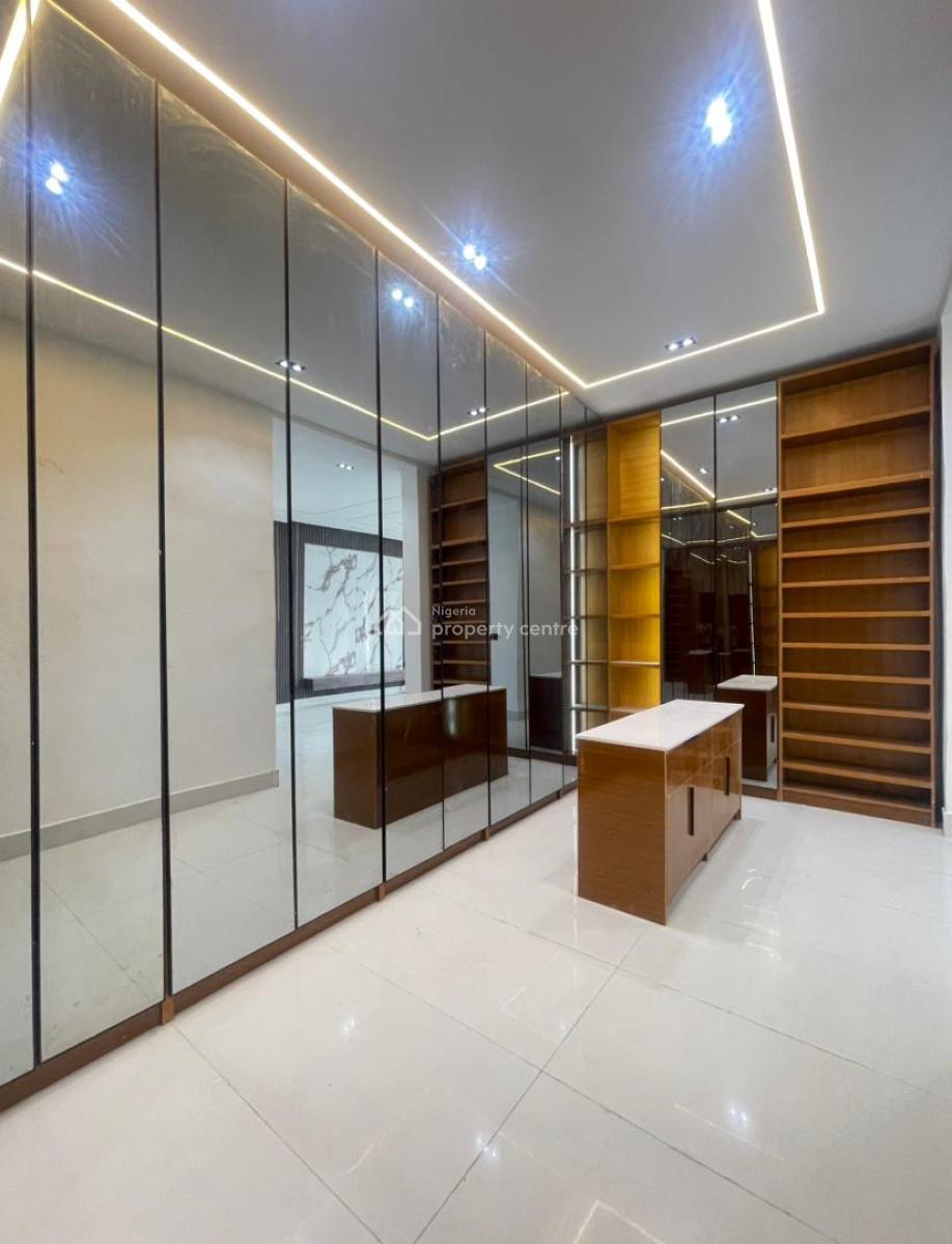 5bed 5bath 3cars  Fully Detached Duplex with Pool, 5bed 5bath 3cars || Fully Detached Duplex with Pool, Ajah, Lagos, Detached Duplex for Sale