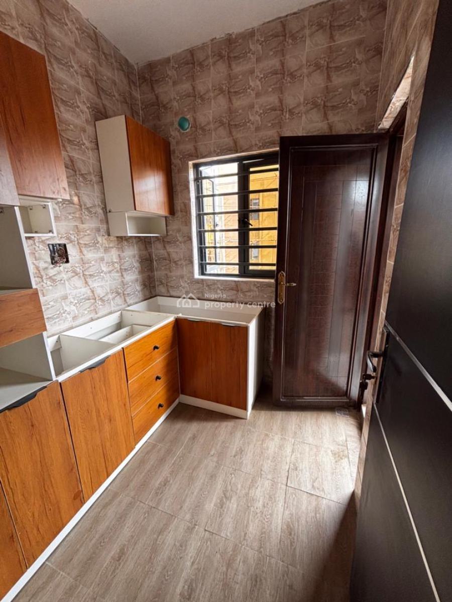 Lovely Built 2 Bedroom Apartment in Serene Environment, Gbagada, Lagos, Flat / Apartment for Sale