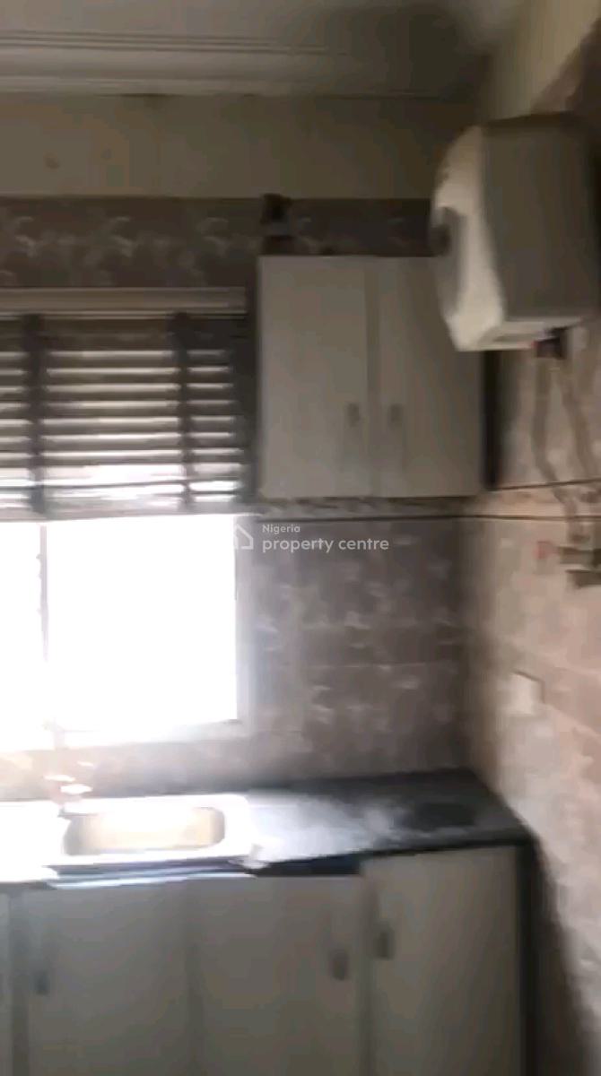 Decent and Spacious 2 Bedroom Up Flat Both Rooms Ensuite N Guest Toile, Ifako, Gbagada, Lagos, Flat / Apartment for Rent