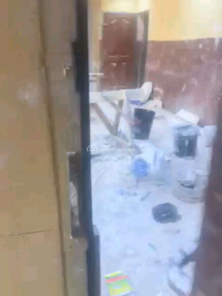 Spacious 3 Bedroom Up N Ground Flats, Medina Estate Road, Gbagada, Lagos, Flat / Apartment for Rent