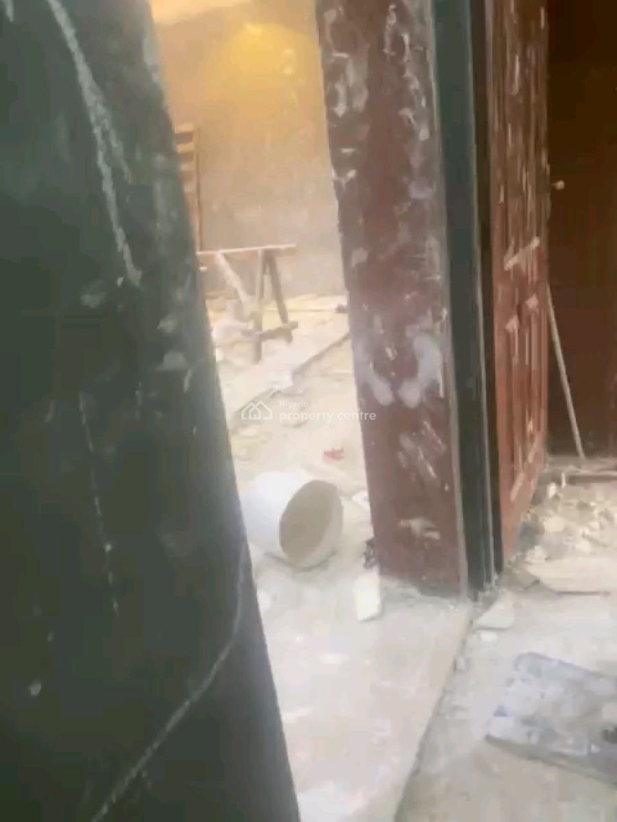 Spacious 3 Bedroom Up N Ground Flats, Medina Estate Road, Gbagada, Lagos, Flat / Apartment for Rent