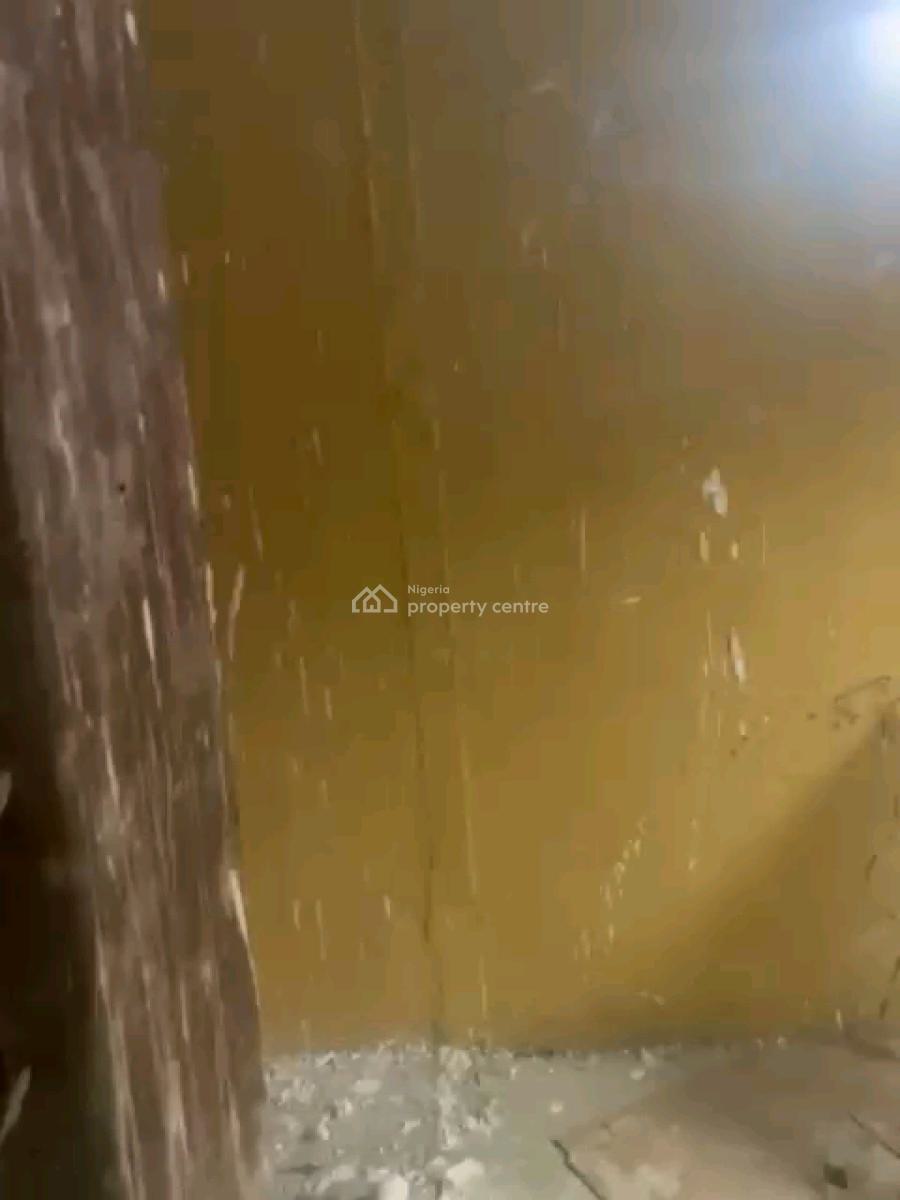 Spacious 3 Bedroom Up and Ground Flats All Room Ensuite, Medina Estate Road, Gbagada, Lagos, Flat / Apartment for Rent