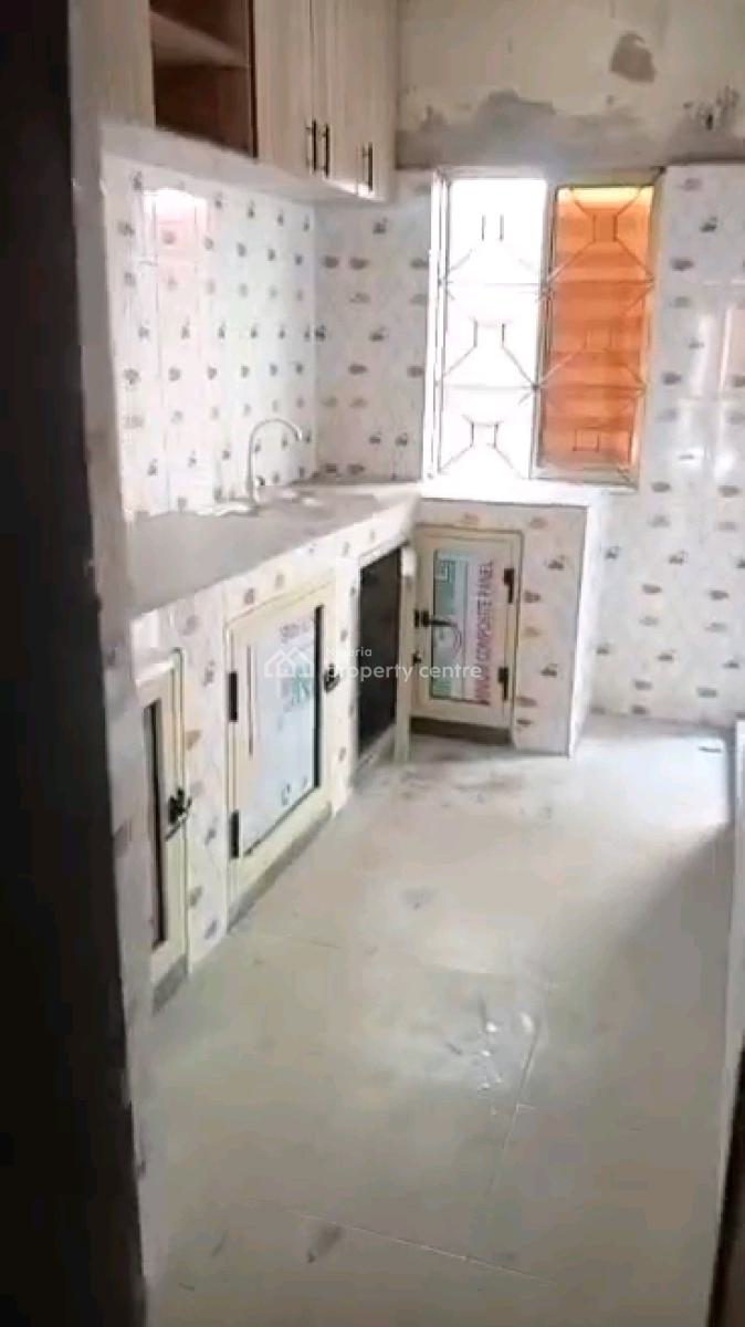 Decent 3  Bedroom Ground Flat All Rooms Ensuite, Off Ayodele Okeowo Street, Soluyi, Gbagada, Lagos, Flat / Apartment for Rent