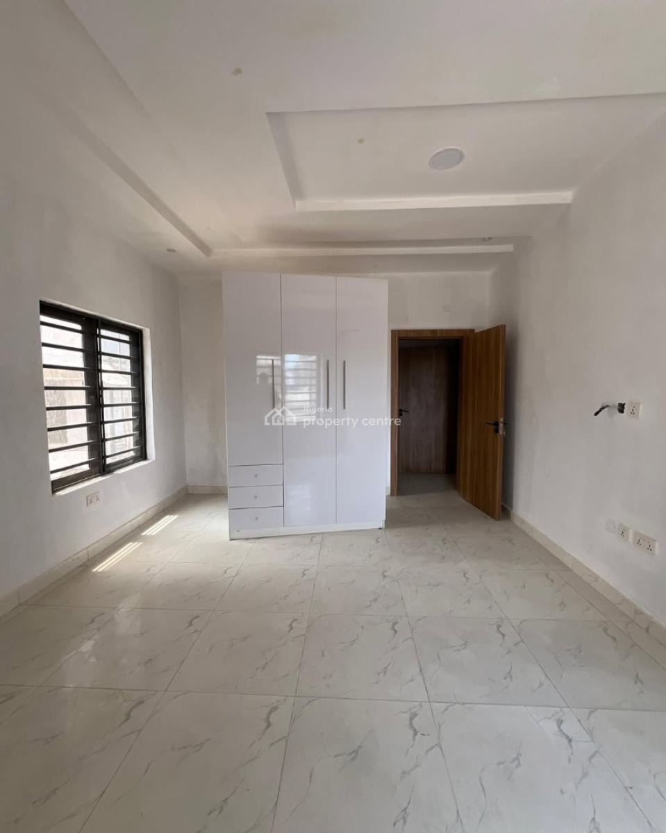 Brand New Luxury Ensuit 2 Bedroom Spacious Apt Penthouse, Off Freedom Way Lekki Phase 1, Lekki Phase 1, Lekki, Lagos, Flat / Apartment for Rent